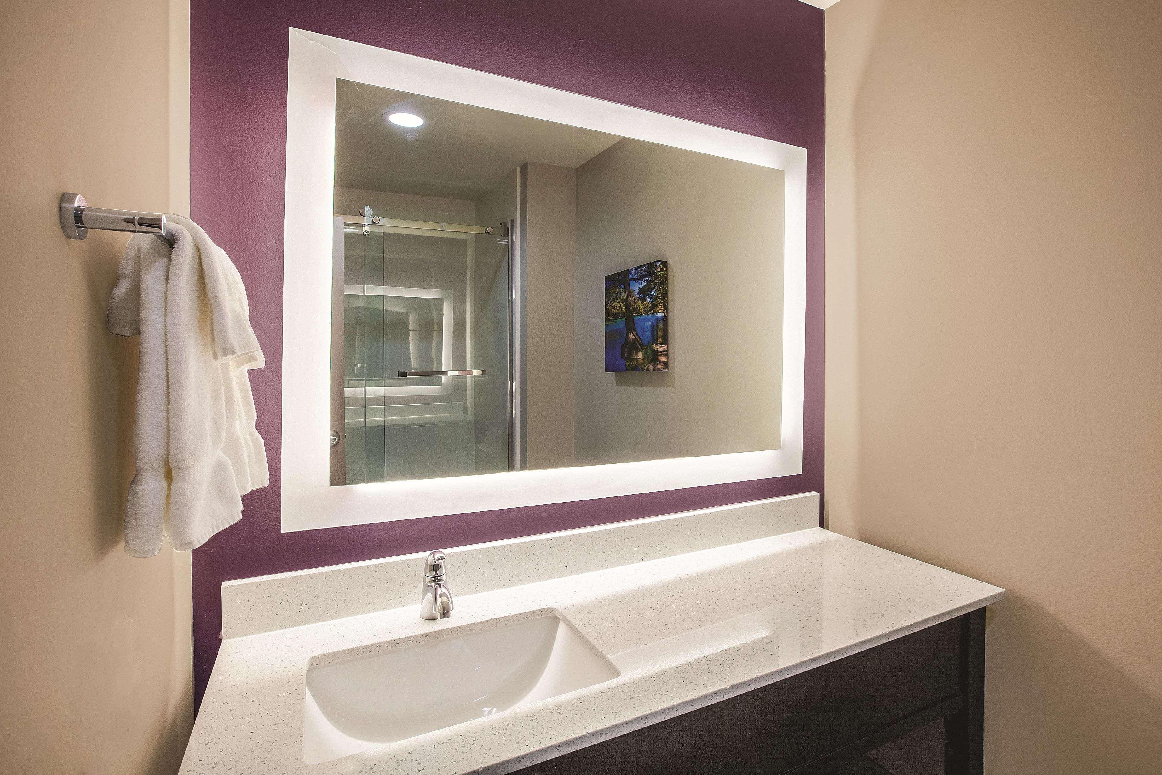 La Quinta By Wyndham Dallas Northeast-Arboretum Garland Exterior foto